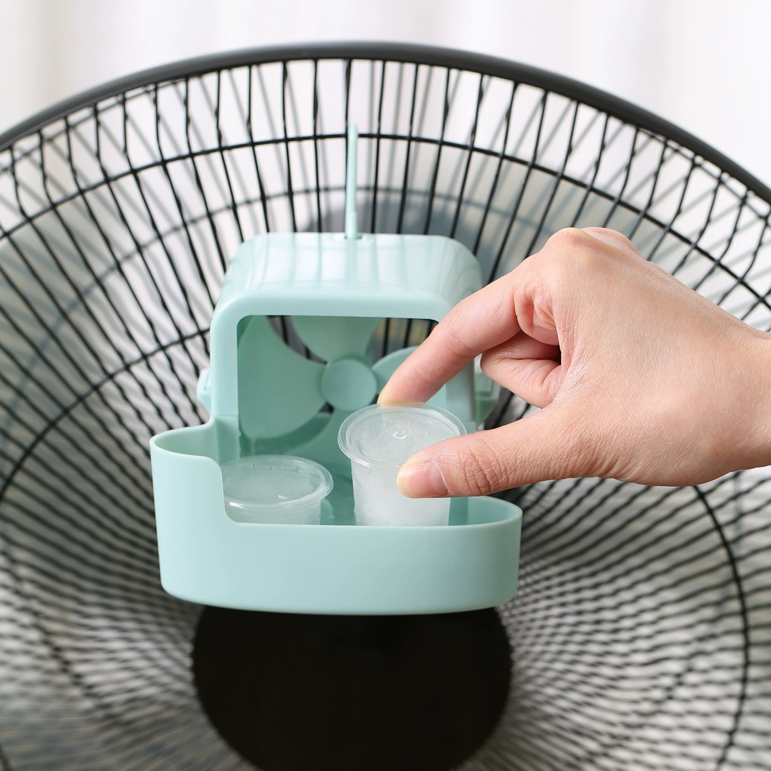 Clip-On Ice Cooling Fan, Porta - огляд і ціна Outdoor Camping Essentials